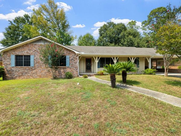 1511 Hickory Bend, Columbia, MS 39429