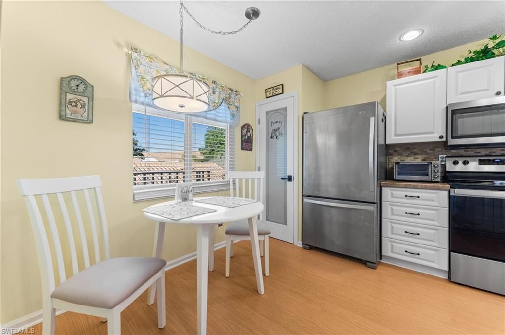 5928 Cranbrook Way, Unit D202, Naples, FL 34112 Photo