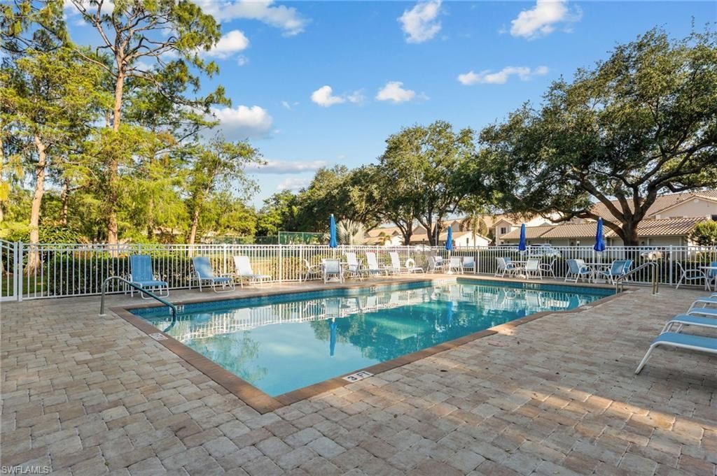 5928 Cranbrook Way, Unit D202, Naples, FL 34112 Photo