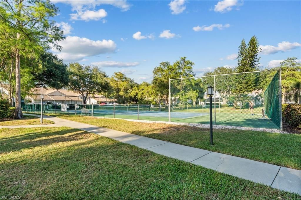 5928 Cranbrook Way, Unit D202, Naples, FL 34112 Photo