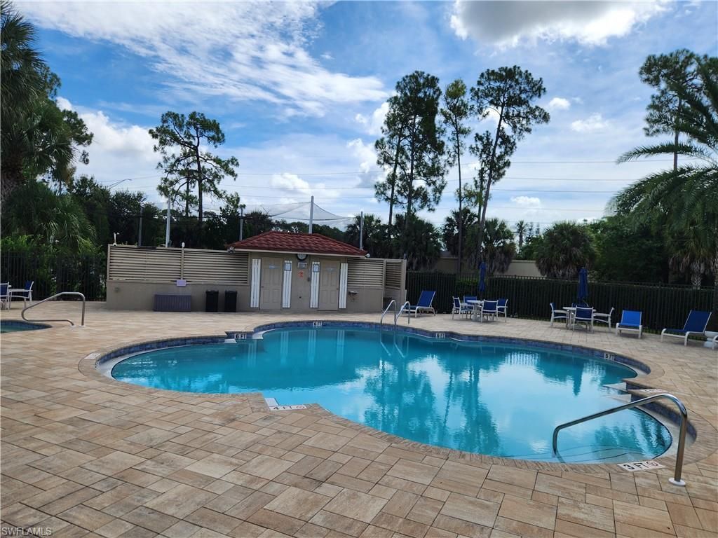 5928 Cranbrook Way, Unit D202, Naples, FL 34112 Photo