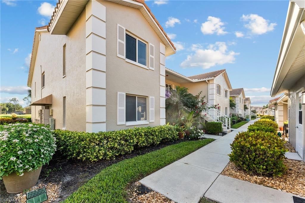 5928 Cranbrook Way, Unit D202, Naples, FL 34112 Photo