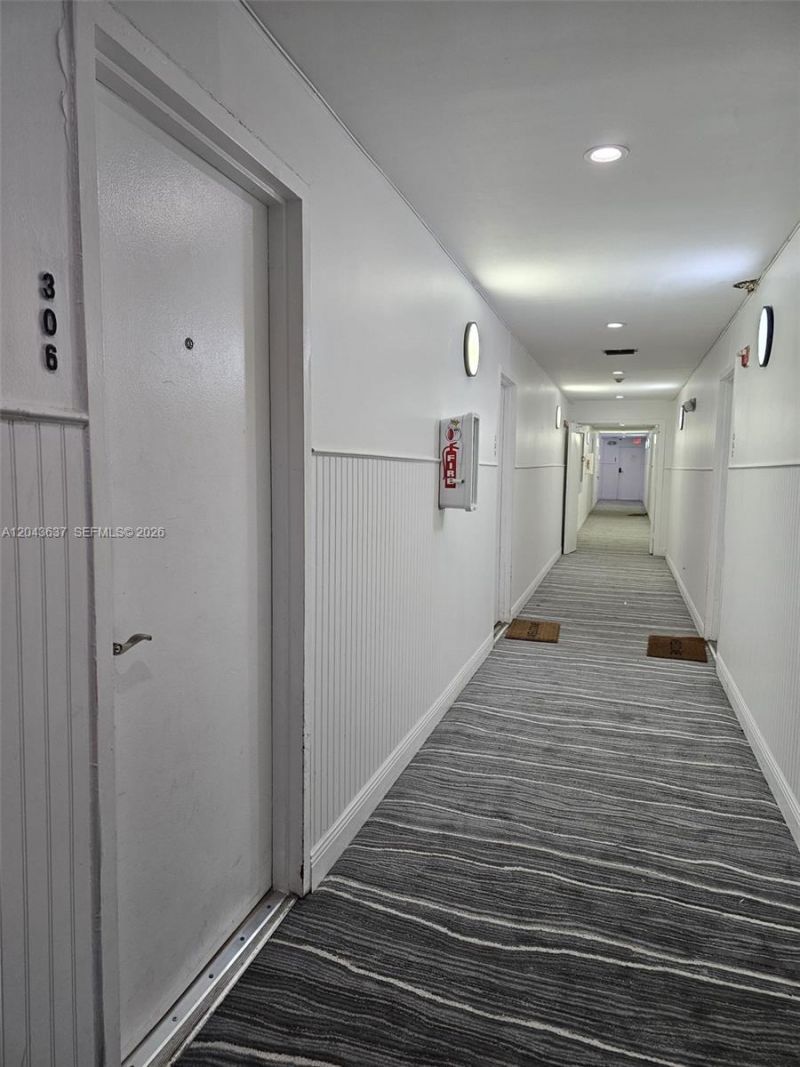 750 Collins Ave, Unit 306, Miami Beach, FL 33139 Photo