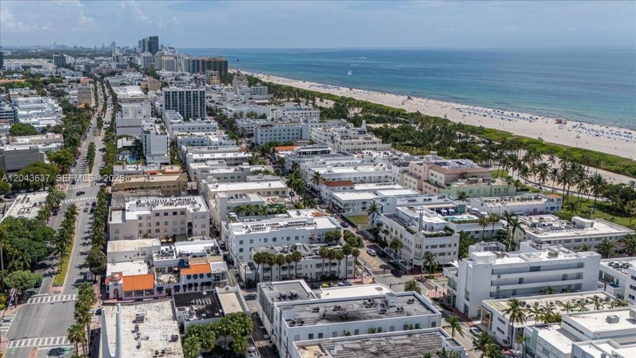 750 Collins Ave, Unit 306, Miami Beach, FL 33139 Photo