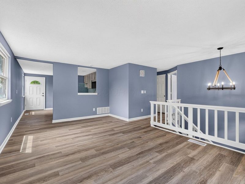 6931 Candlish Drive , Reynoldsburg, OH 43068 Photo 4