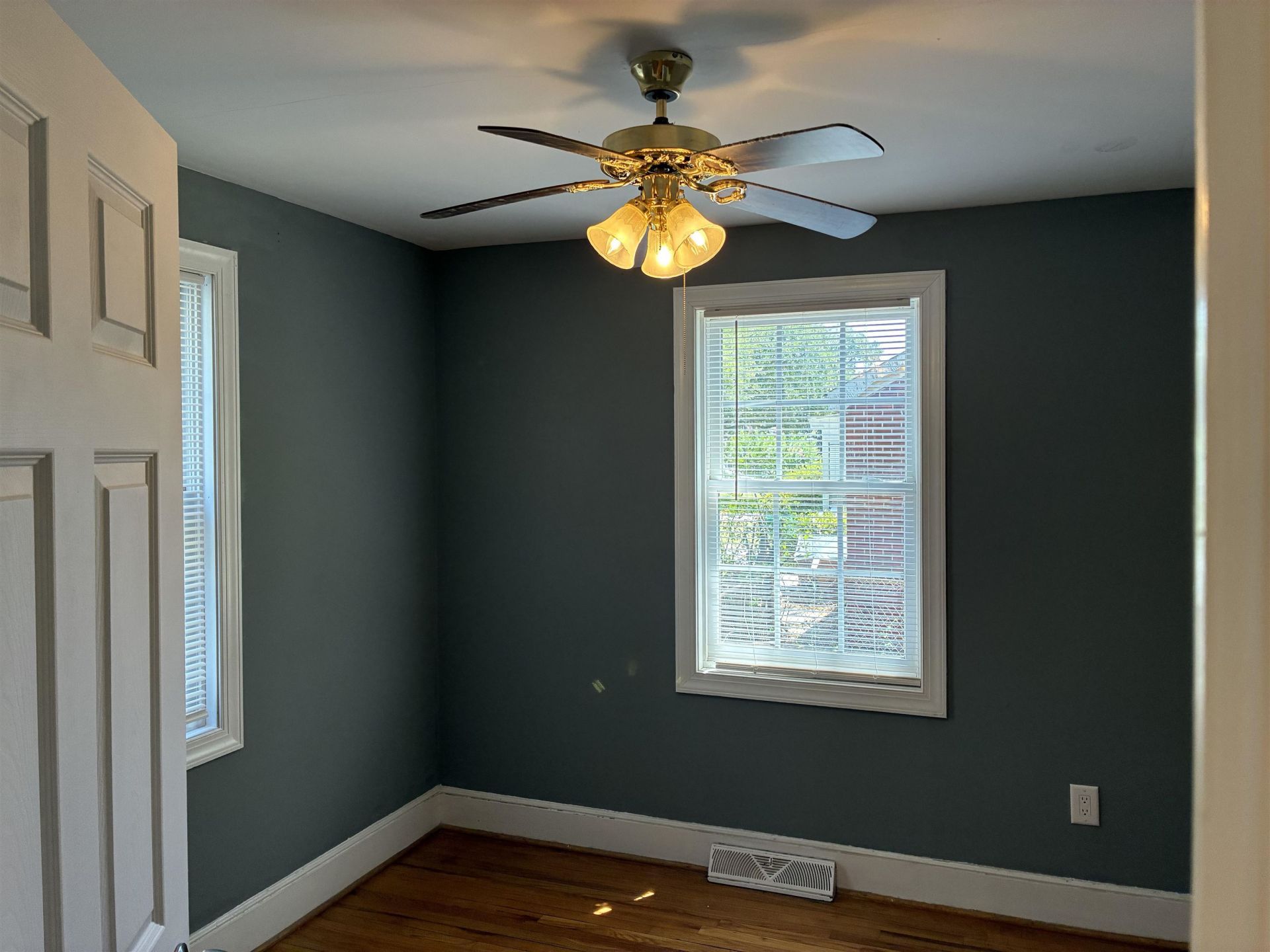 1302 Saville St. Photo 12