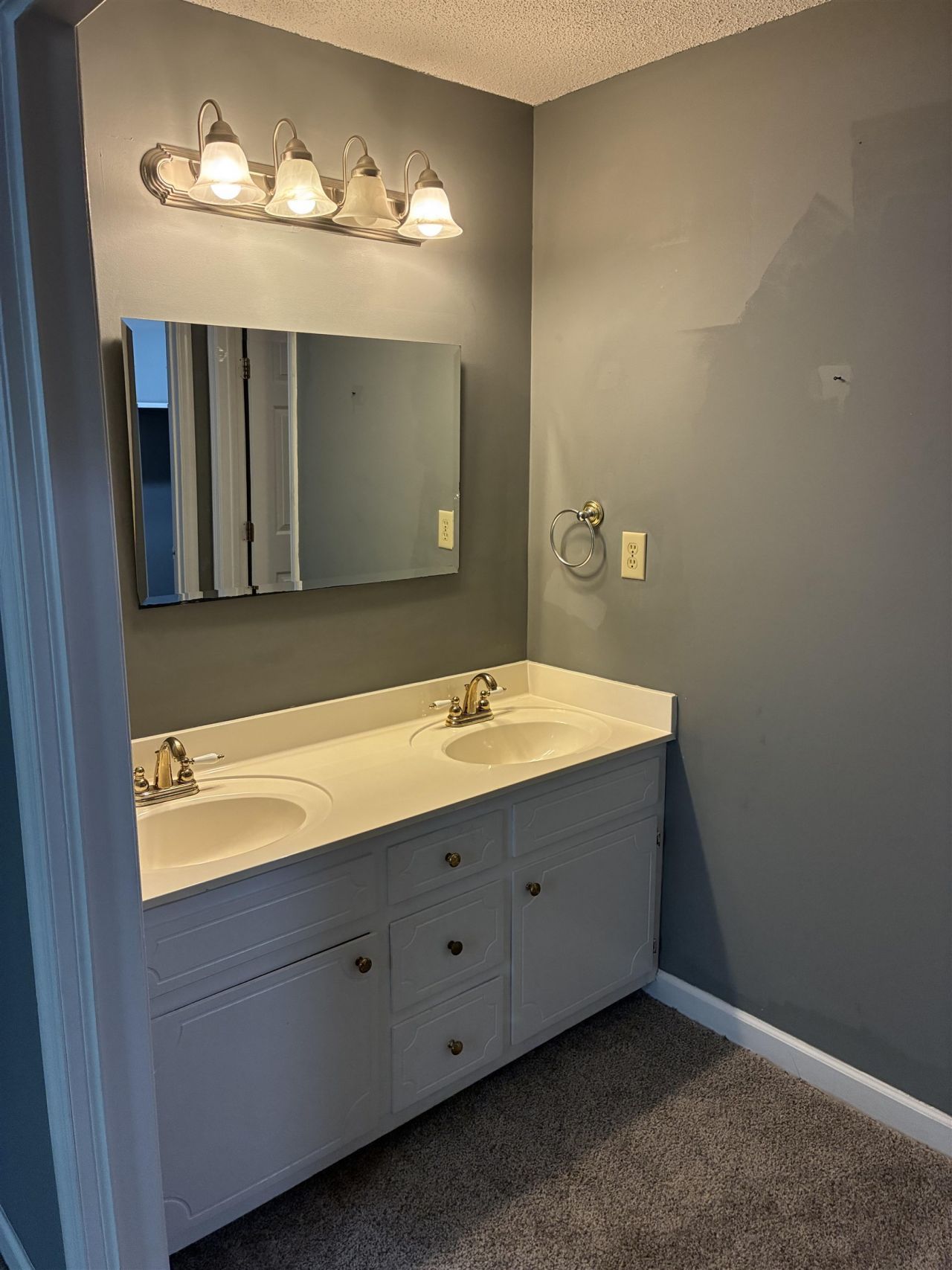1302 Saville St. Photo 35