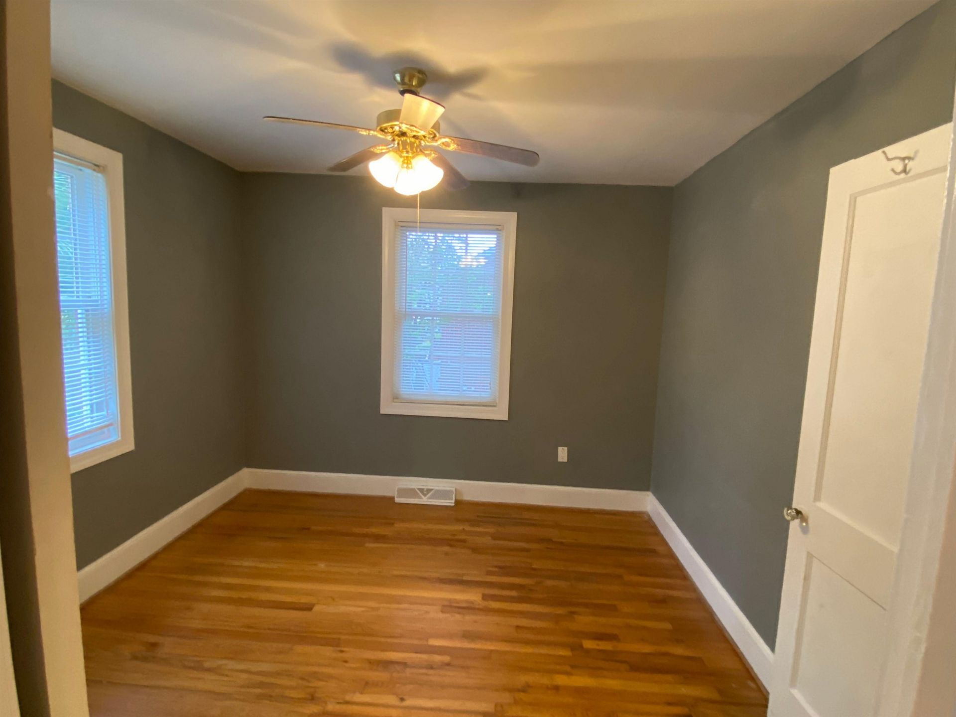 1302 Saville St. Photo 44