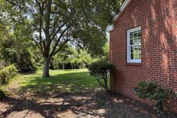 1302 Saville St. photo 4