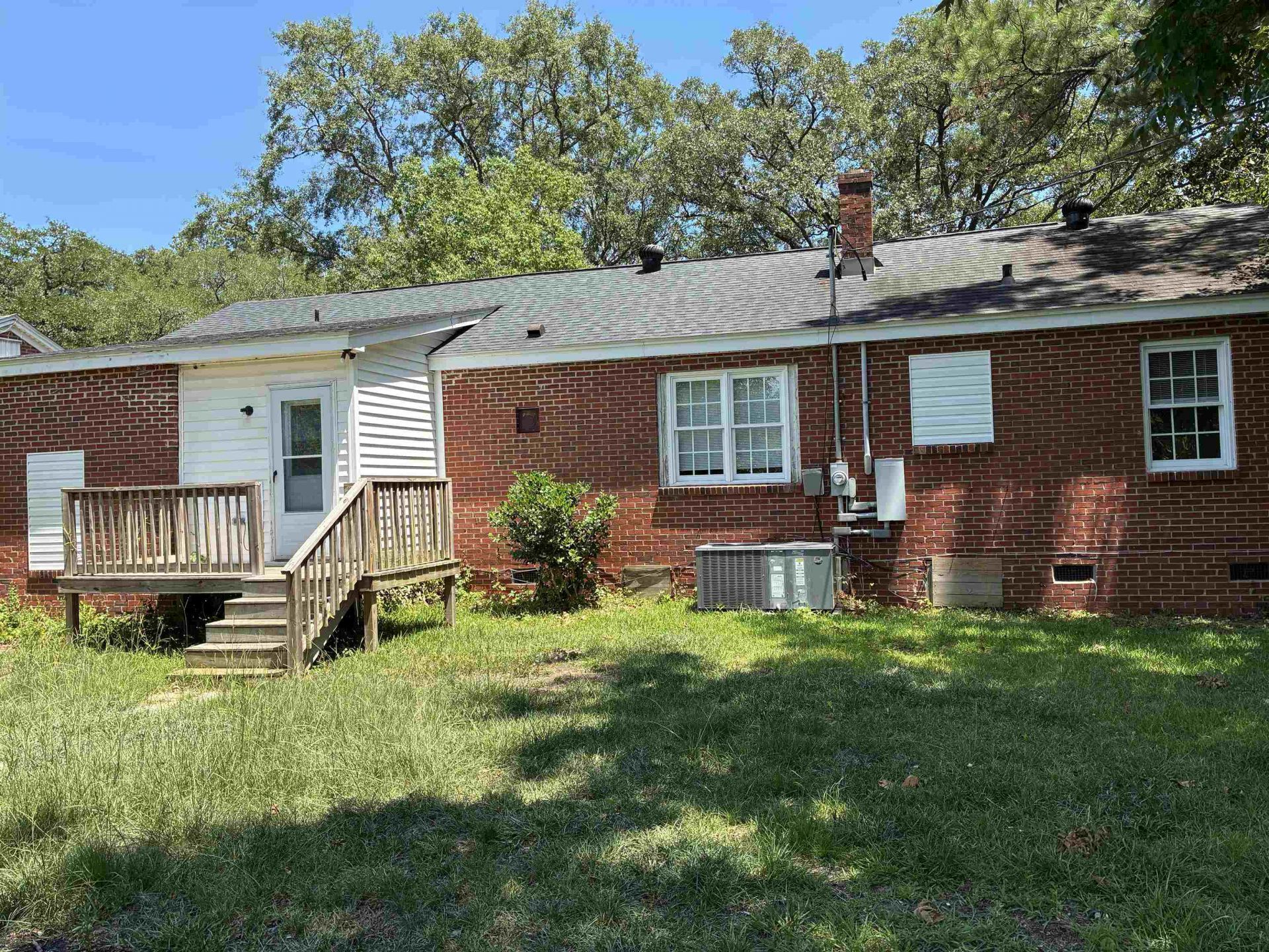 1302 Saville St. Photo 7