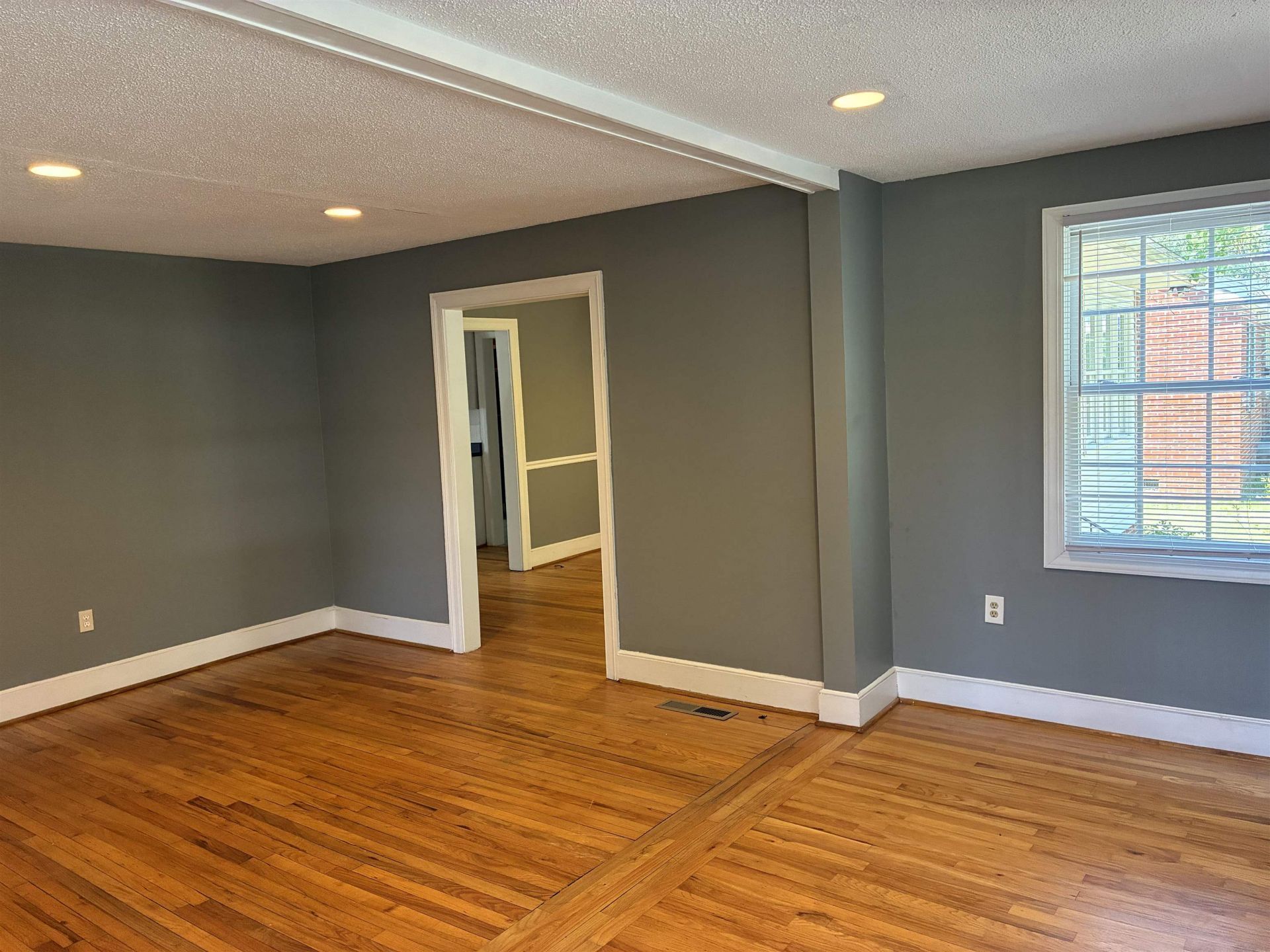 1302 Saville St. Photo 9