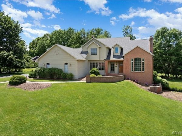 7100 Braxton Cir , Fayetteville, NY 13066