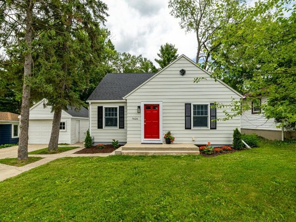 7626 Grand Street, Dexter, MI 48130