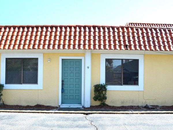 415 Mountain Drive, Unit 9, Destin, FL 32541