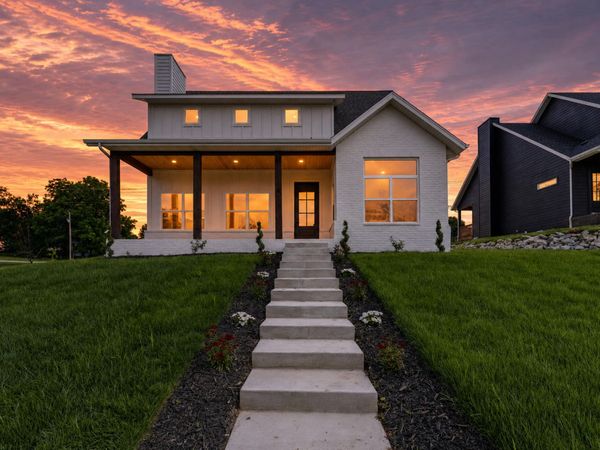 2033 E Will Street , Republic, MO 65738