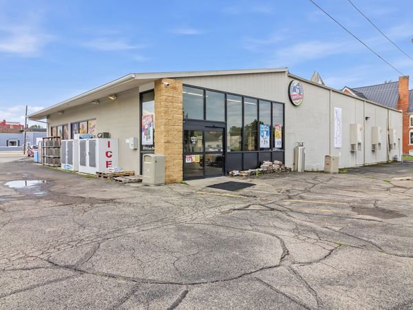 201 N Main Street , Fairmount, IN 46928