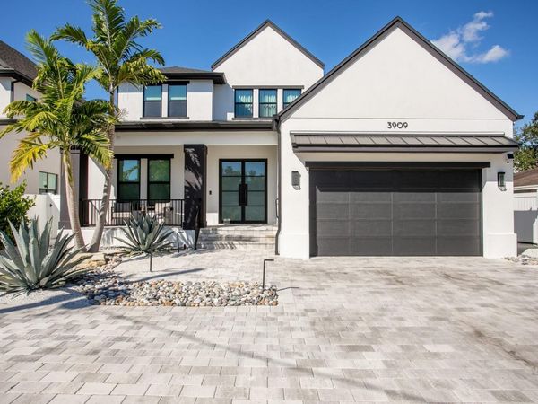 3909 W AZEELE STREET , TAMPA, FL 33609