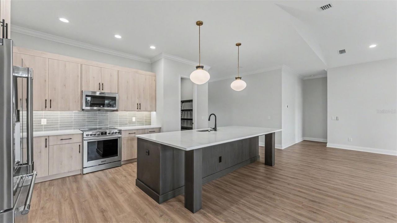 5367 Clubhouse Hills Lane, Lakeland, FL 33812 Photo