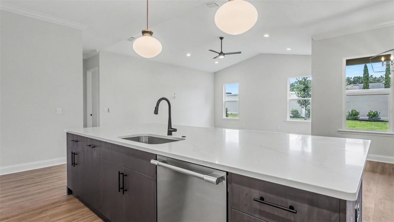 5367 Clubhouse Hills Lane, Lakeland, FL 33812 Photo
