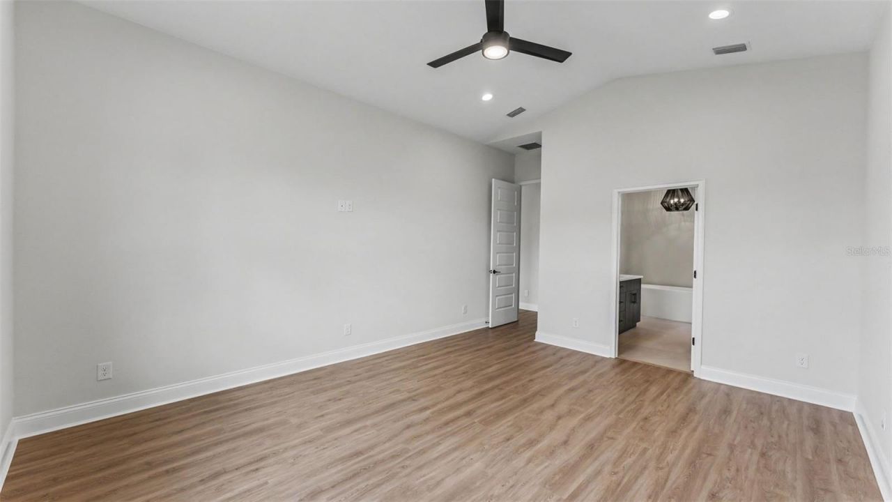 5367 Clubhouse Hills Lane, Lakeland, FL 33812 Photo