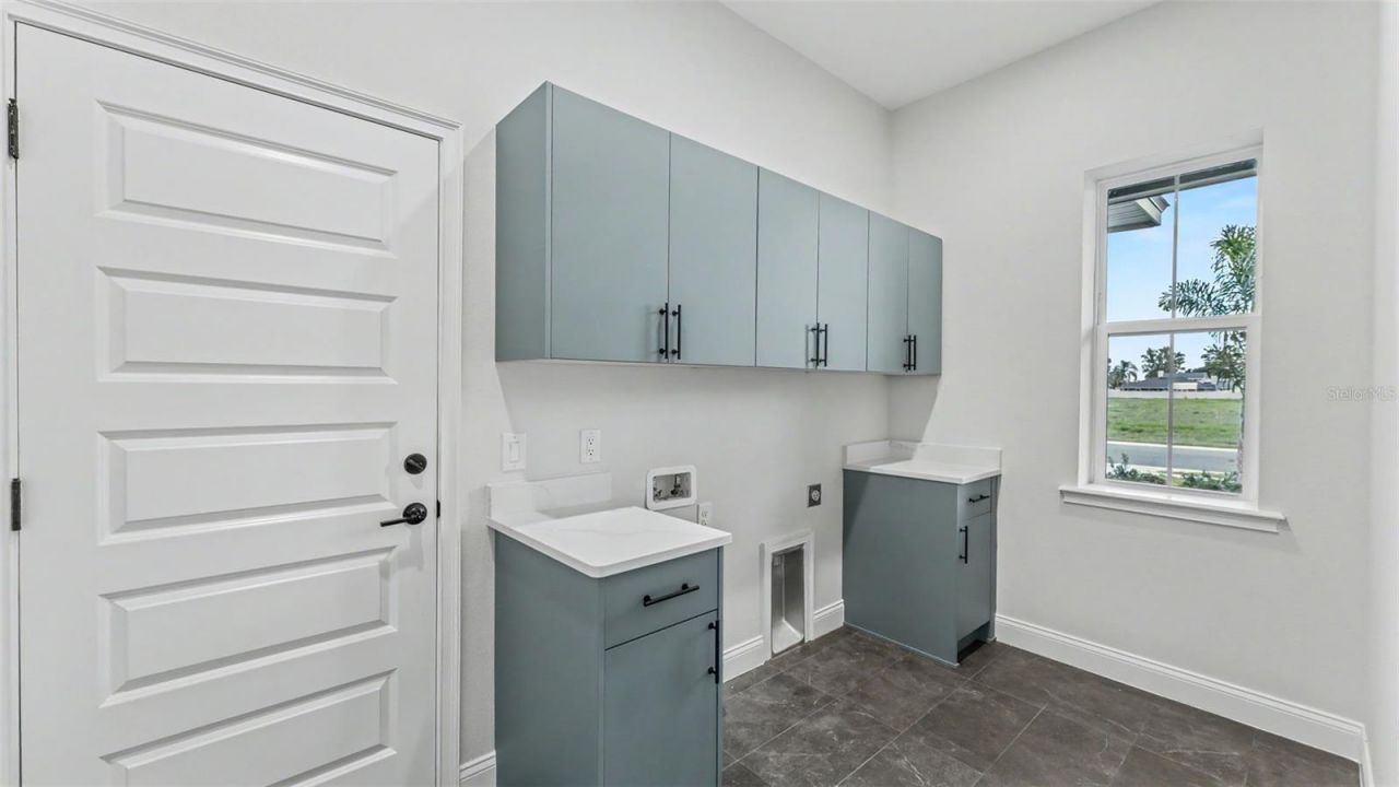 5367 Clubhouse Hills Lane, Lakeland, FL 33812 Photo
