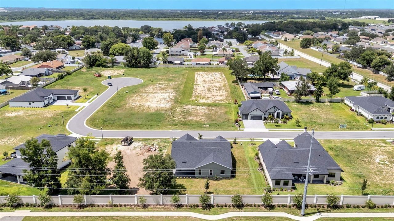 5367 Clubhouse Hills Lane, Lakeland, FL 33812 Photo