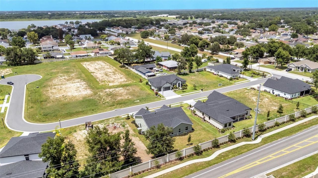 5367 Clubhouse Hills Lane, Lakeland, FL 33812 Photo