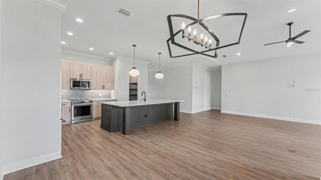 5367 Clubhouse Hills Lane, Lakeland, FL 33812 Photo