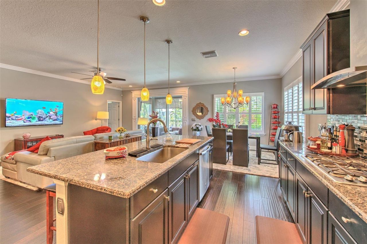 6540 Park Strand Drive , Apollo Beach, FL 33572 Photo