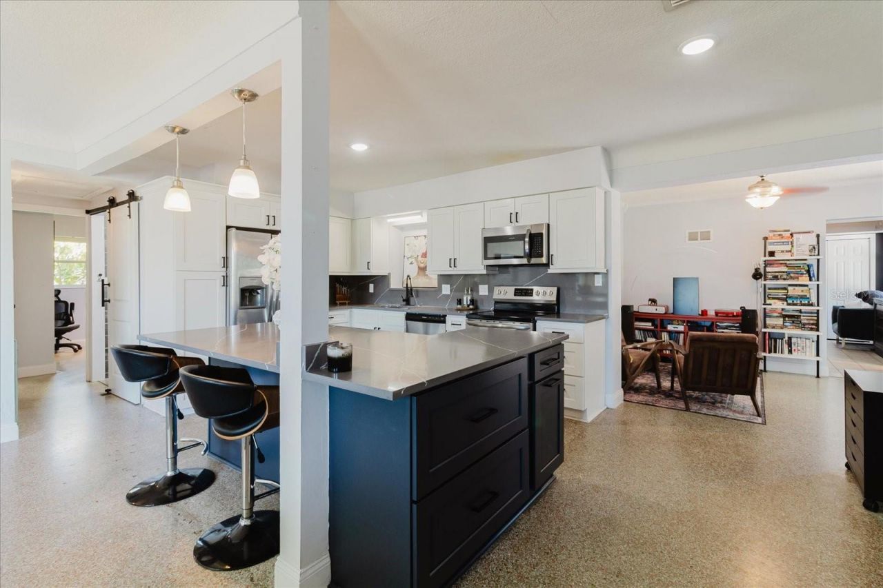 3597 27th Avenue S, Saint Petersburg, FL 33711 Photo
