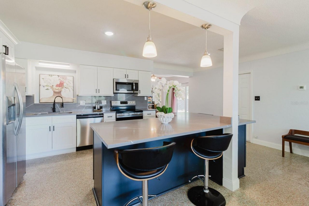3597 27th Avenue S, Saint Petersburg, FL 33711 Photo