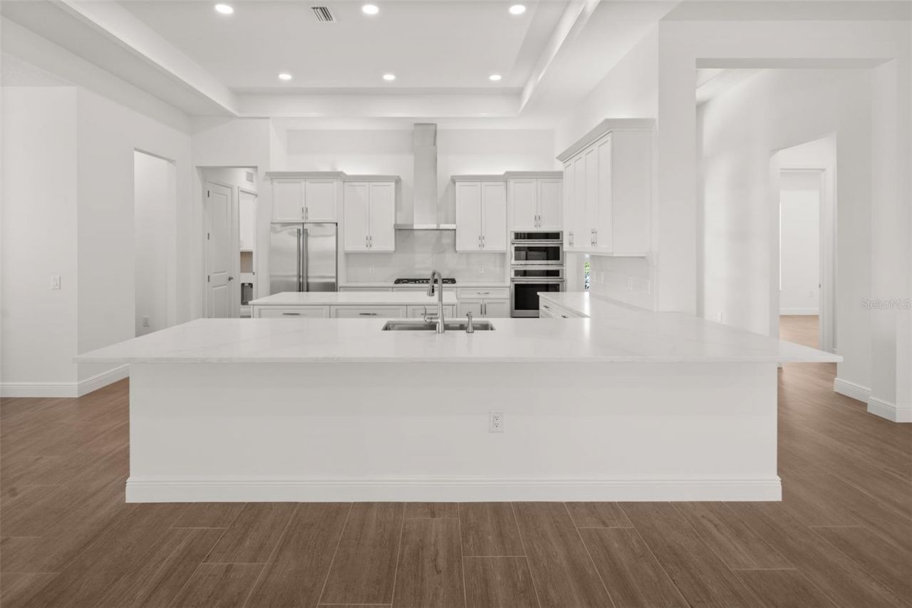 832 Blue Shell Loop, Sarasota, FL 34240 Photo