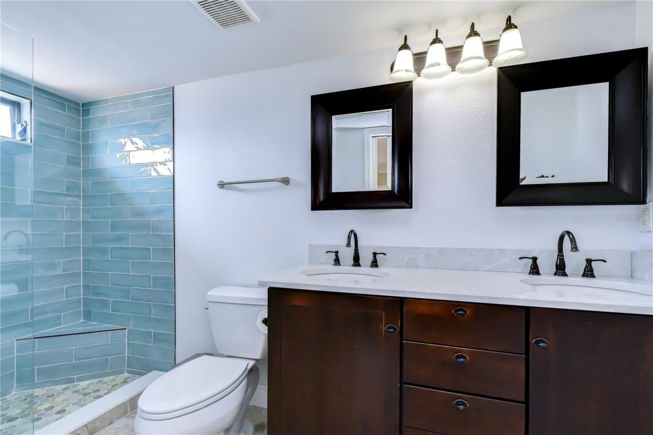 6504 Surfside Boulevard, Unit 8, Apollo Beach, FL 33572 Photo