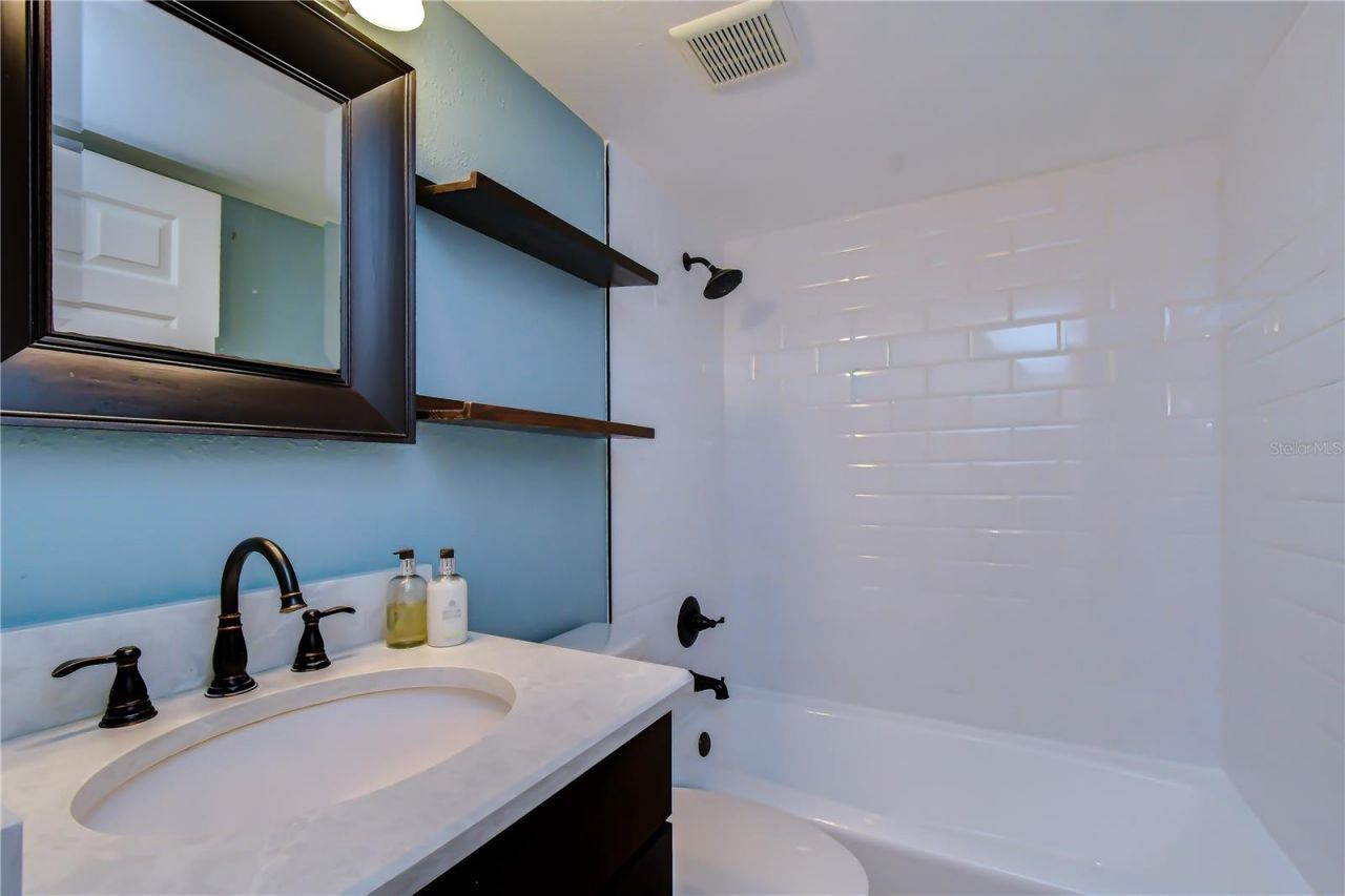 6504 Surfside Boulevard, Unit 8, Apollo Beach, FL 33572 Photo