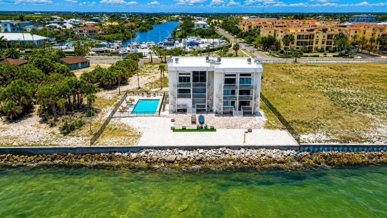 6504 Surfside Boulevard, Unit 8, Apollo Beach, FL 33572 Photo