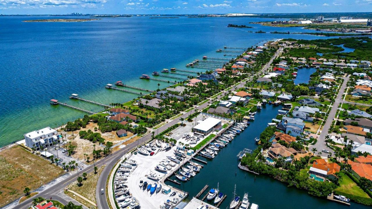6504 Surfside Boulevard, Unit 8, Apollo Beach, FL 33572 Photo