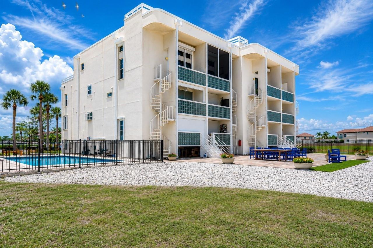 6504 Surfside Boulevard, Unit 8, Apollo Beach, FL 33572 Photo