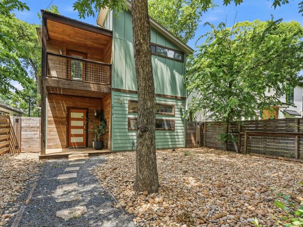 2704 E 4th ST, Austin, TX 78702