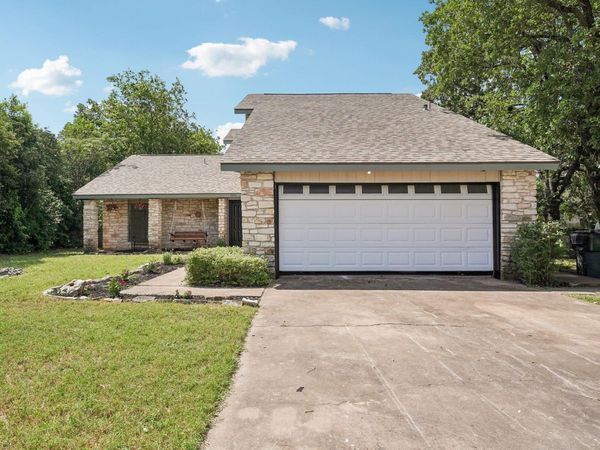 1100 Riverbend DR, Georgetown, TX 78628