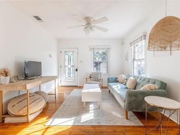1028 E 43rd ST, Austin, TX 78751