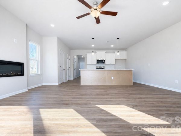 3111 Aberleaf Lane , Charlotte, NC 28227