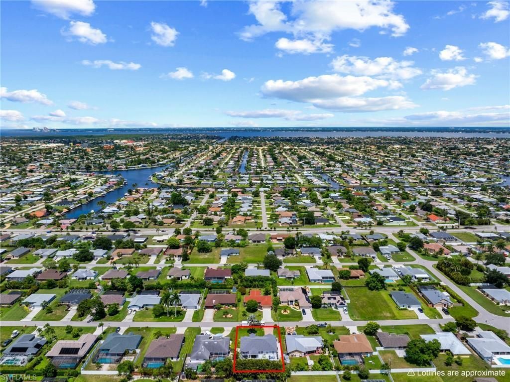 2914 SE 8th Ave, Cape Coral, FL 33904 Photo