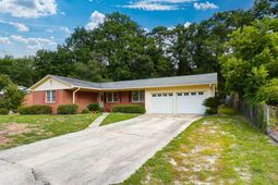 3208 Woodsen Circle  photo 4
