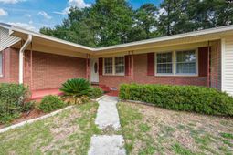 3208 Woodsen Circle  photo 4