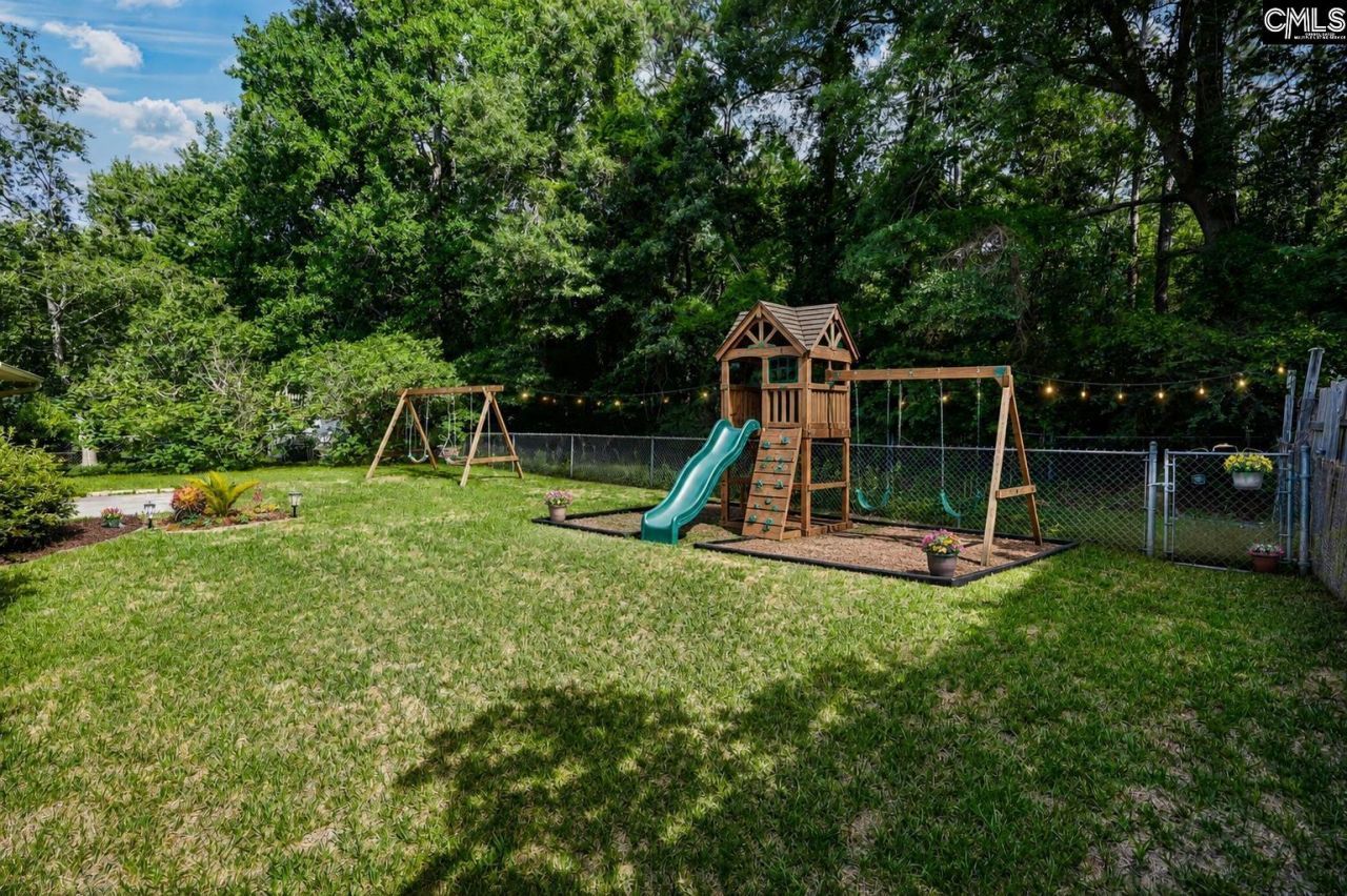 3208 Woodsen Circle  Photo 44