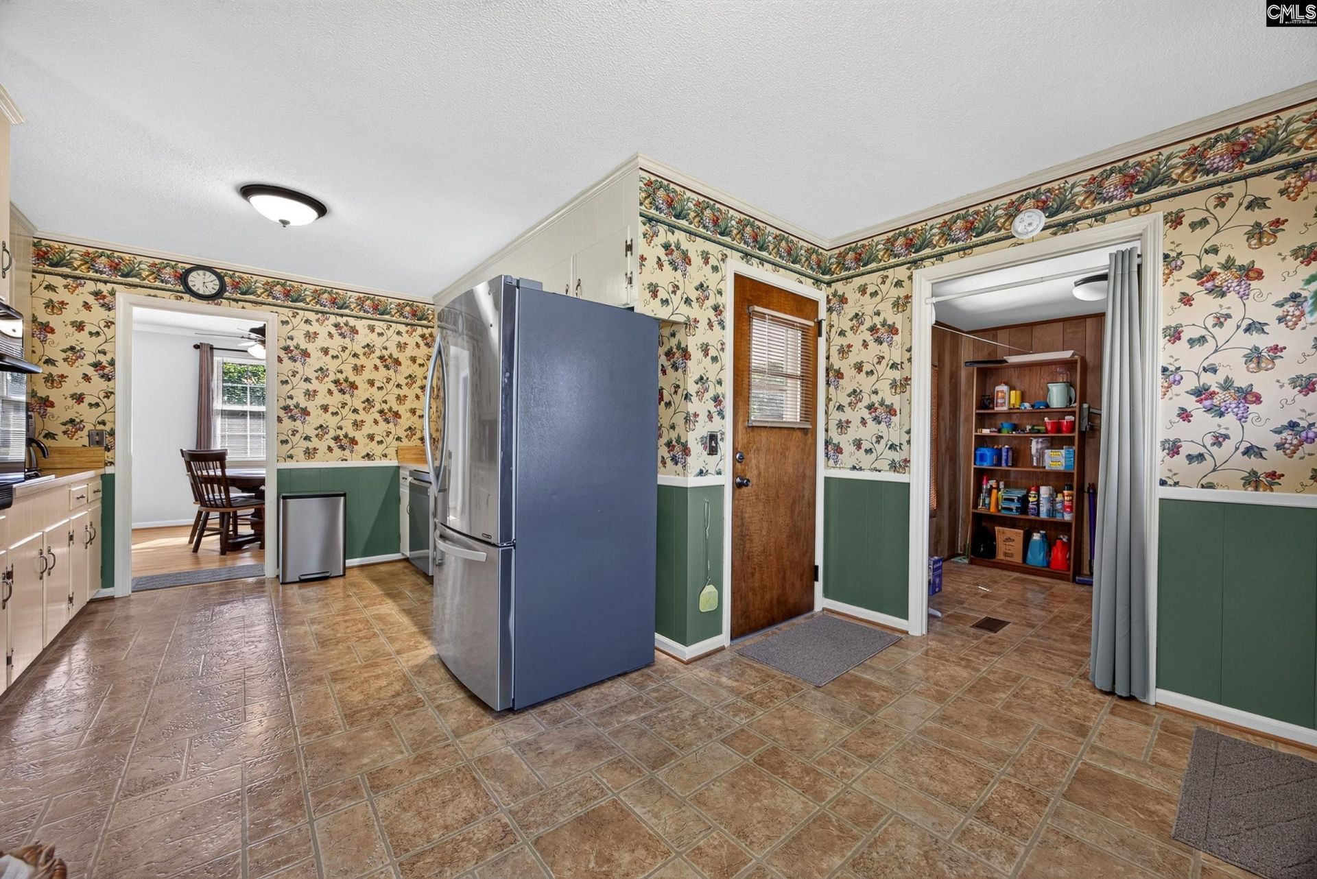 1332 Hummingbird Drive  Photo 10