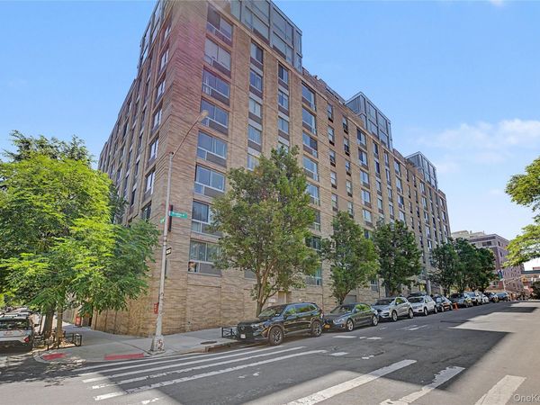 68 Bradhurst Avenue , Unit 5W, New York (Manhattan), NY 10039