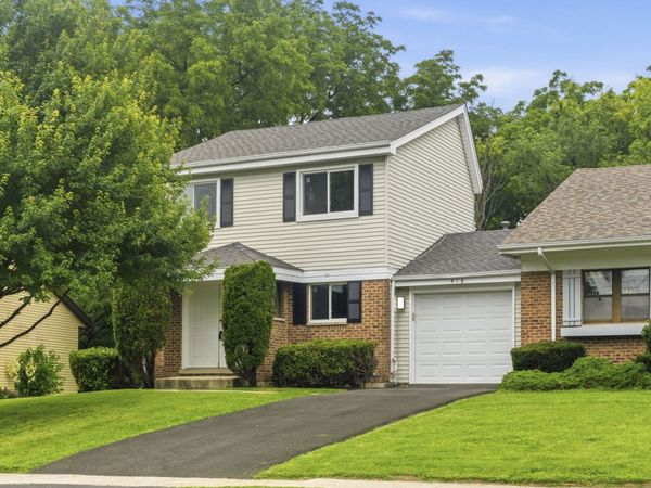 23W418 Greenbriar Drive , Naperville, IL 60540