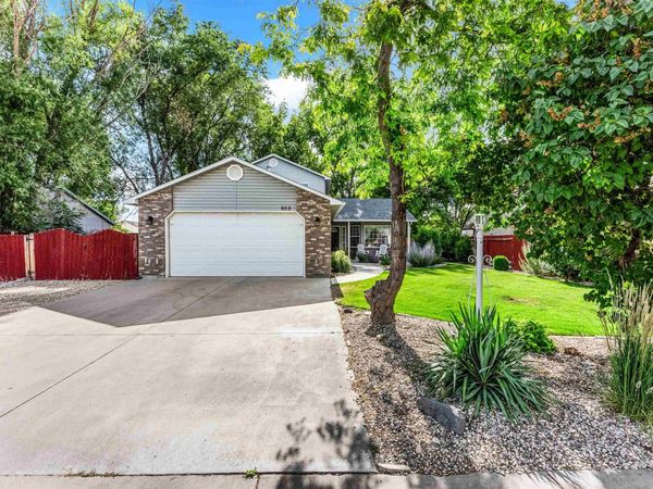 908 S 25th Street, Nampa, ID 83686