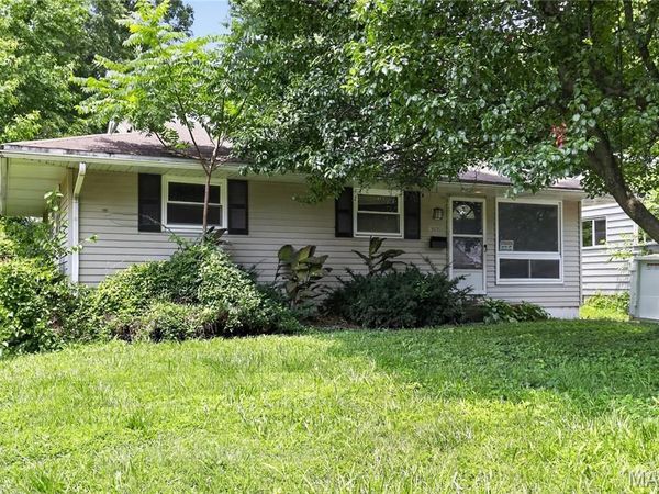 10829 Glen Garry Road , St Louis, MO 63137